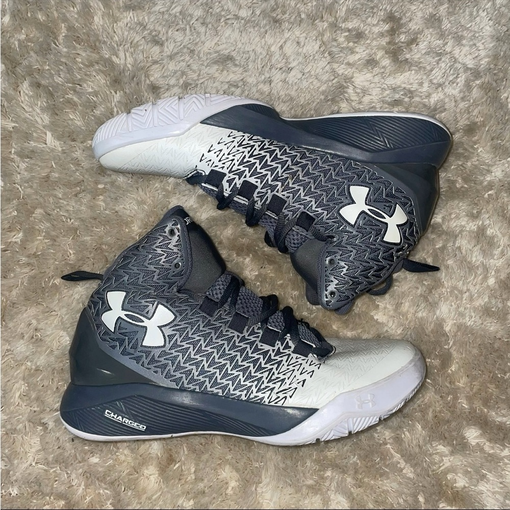 Under Armor Clutchfit Drive Basketball Shoes